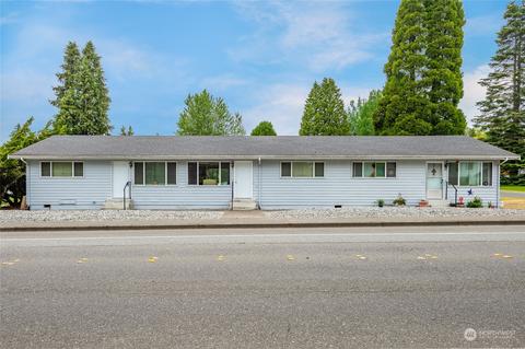 802 D St, Blaine, WA 98230