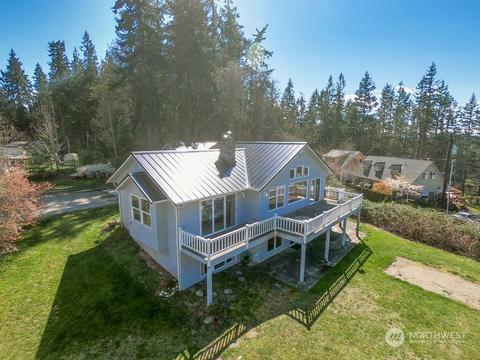 907 James Way, Camano Island, WA 98282