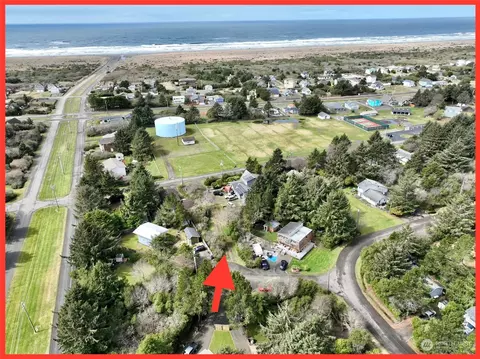 471 Pyxis Ct SW, Ocean Shores, WA 98569