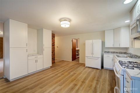 24300 7th Pl W, Bothell, WA 98021 photo 35