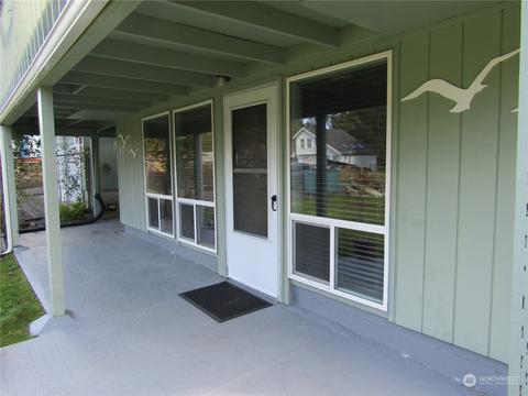 912 Surf St, Westport, WA 98595