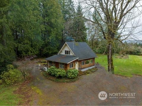 975 Burnt Ridge Rd, Onalaska, WA 98570