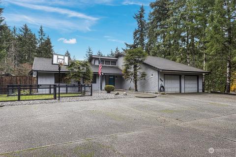 3680 SE Bear Tree Ln, Port Orchard, WA 98367
