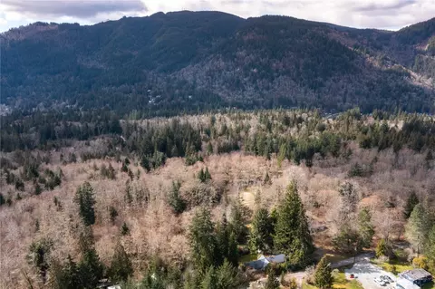 715 Iowa Heights Rd, Sedro Woolley, WA 98284