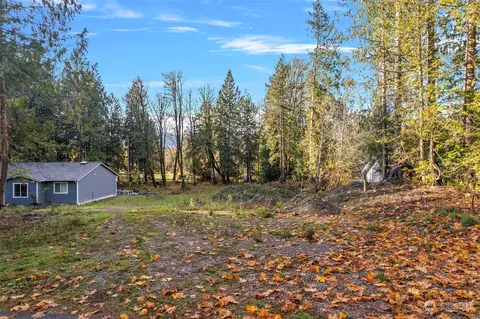 7322 Hideaway Ln, Concrete, WA 98237