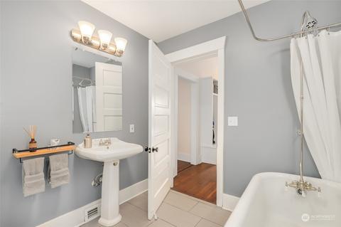 325 23rd Ave E, Seattle, WA 98112 photo 14