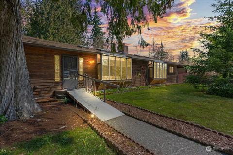 11801 Silver Way, Everett, WA 98208