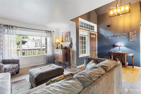 6810 227th St E, Spanaway, WA 98387 photo 5