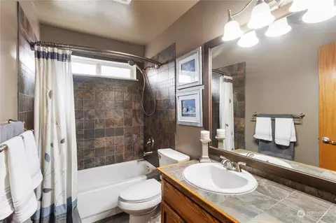 6810 227th St E, Spanaway, WA 98387 photo 23
