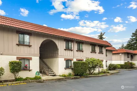 15729 NE 18th St #C-8, Bellevue, WA 98008