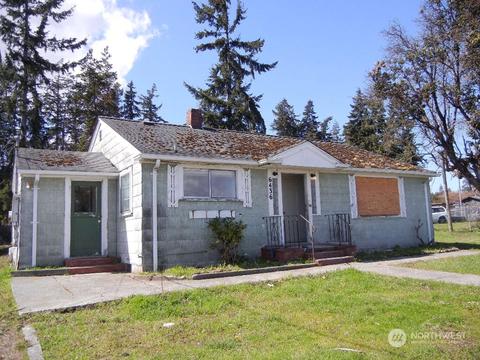 6436 Humphrey Rd, Clinton, WA 98236