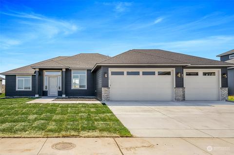 1122 7th Ave NE, Ephrata, WA 98823