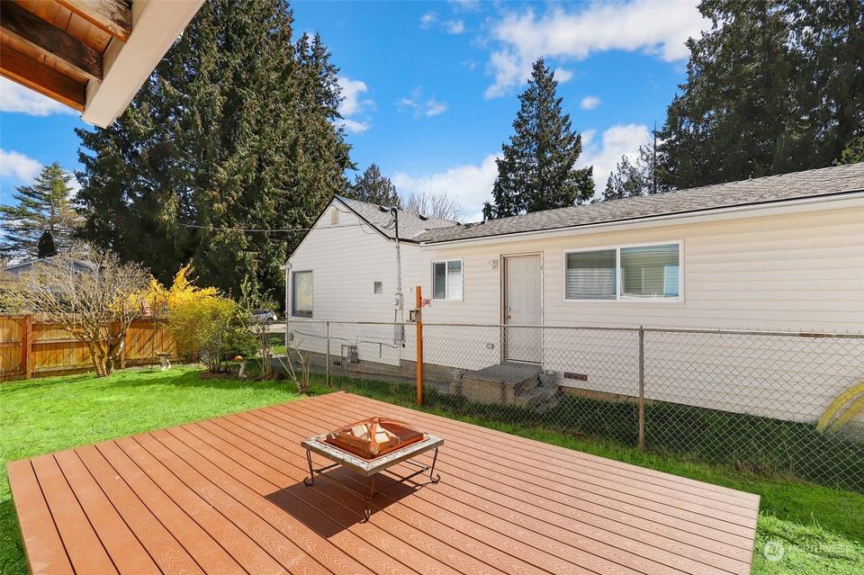  10247 41st Ave SW, Seattle, WA 98146 photo 22