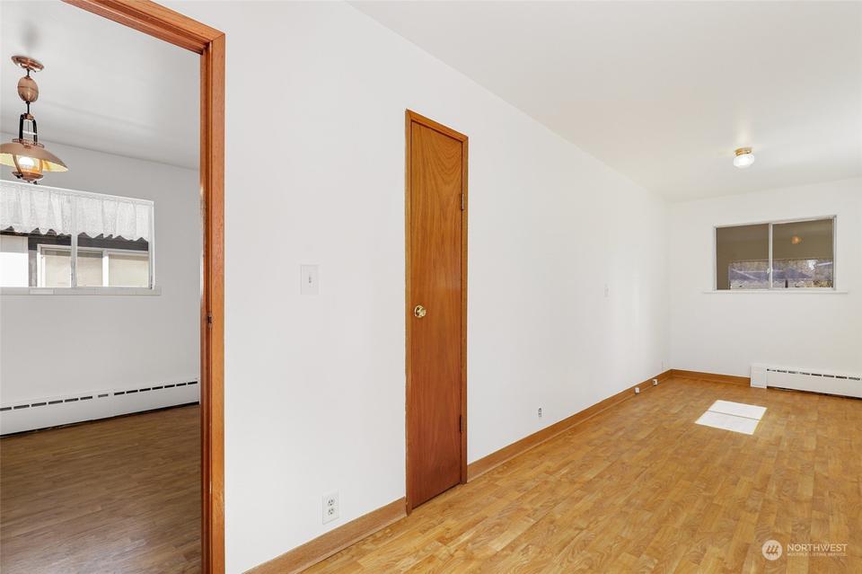  10247 41st Ave SW, Seattle, WA 98146 photo 18