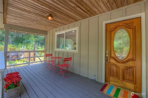 1960 Enchanted Forest Rd, Eastsound, WA 98245 photo 2