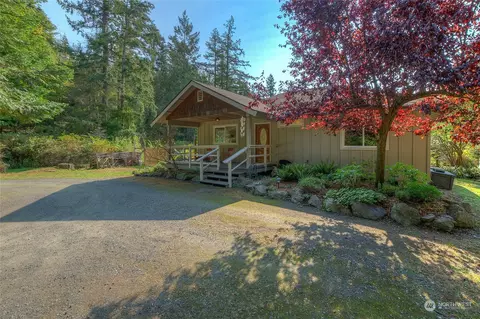 1960 Enchanted Forest Rd, Eastsound, WA 98245