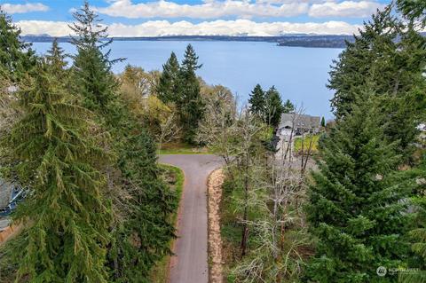 10420 107th Street Ct, Anderson Island, WA 98303
