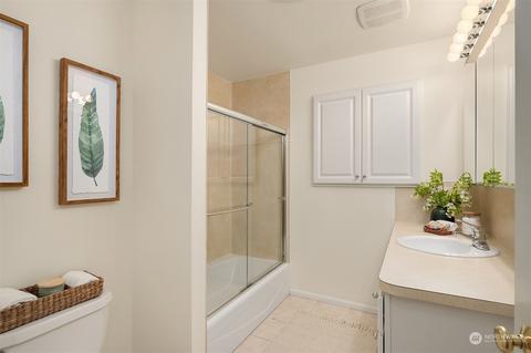 405 240th St SW, Bothell, WA 98021 photo 13