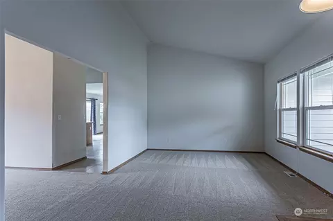 5607 230th Street Ct E, Spanaway, WA 98387 photo 9