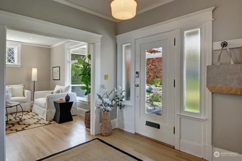 2812 10th Ave E, Seattle, WA 98102 photo 3