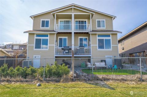 101 Nelmida Ln, Chelan, WA 98816