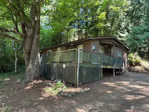 251 Cirque Dr, Brinnon, WA 98320