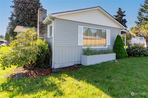 3015 Trenton Ave NE, Bremerton, WA 98310