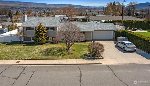 1317 Ormiston St, Wenatchee, WA 98801 photo 1