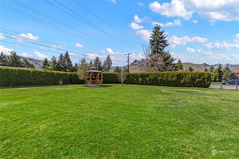 1317 Ormiston St, Wenatchee, WA 98801 photo 35