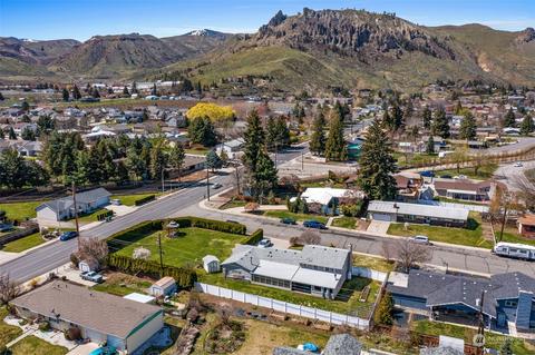1317 Ormiston St, Wenatchee, WA 98801 photo 38