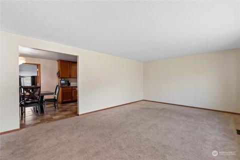 1317 Ormiston St, Wenatchee, WA 98801 photo 5
