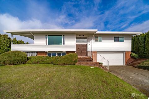 6129 Bayview Dr NE, Tacoma, WA 98422