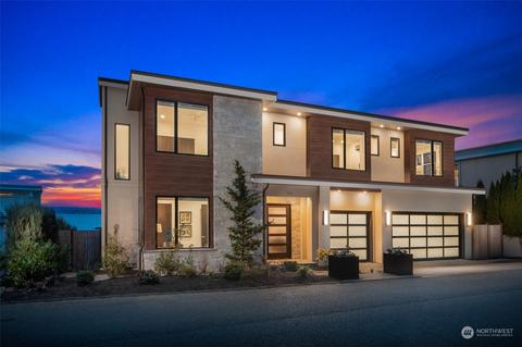 201 Lake Ave W, Kirkland, WA 98033