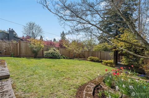 3208 E Howell St, Seattle, WA 98122 photo 15