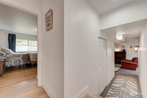 808 Crown Dr, Everett, WA 98203 photo 24