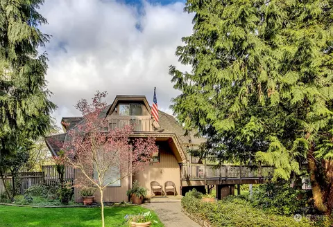 2827 88th Ave NE, Bellevue, WA 98004