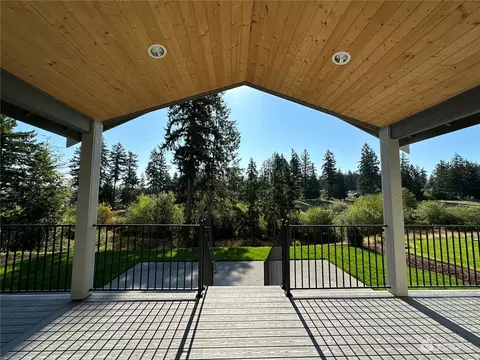 4326 Caddyshack Dr NE, Lacey, WA 98516