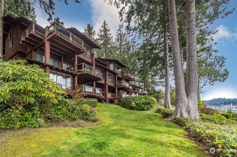 111 N Bay Ln #2, Port Ludlow, WA 98365