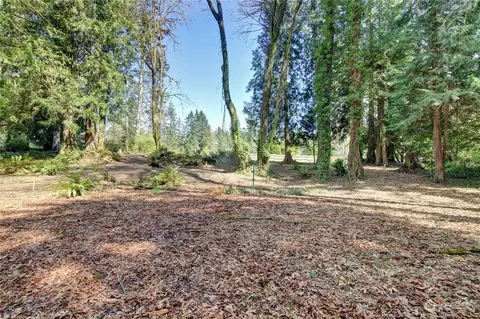 10229 NE Ronald Ct, Bainbridge Island, WA 98110