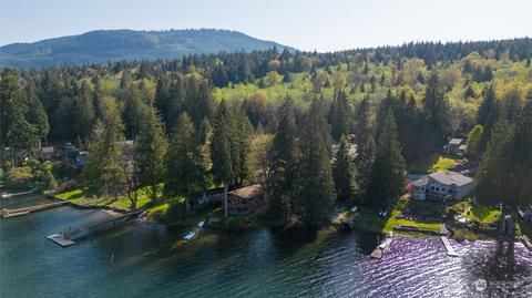 456 W Lake Samish Dr, Bellingham, WA 98229