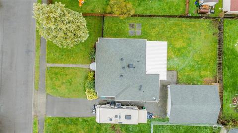 935 E 32nd St, Bremerton, WA 98310 photo 2