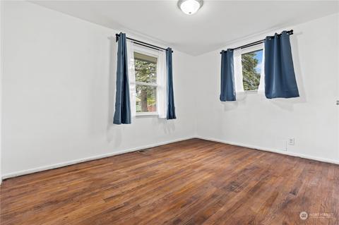 935 E 32nd St, Bremerton, WA 98310 photo 11