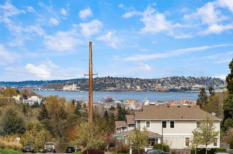 2980 SW Raymond St #201, Seattle, WA 98126