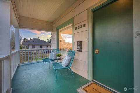 2332 Baker Ave, Everett, WA 98201 photo 2