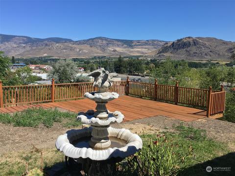 1903 Deerpath Dr, Oroville, WA 98844