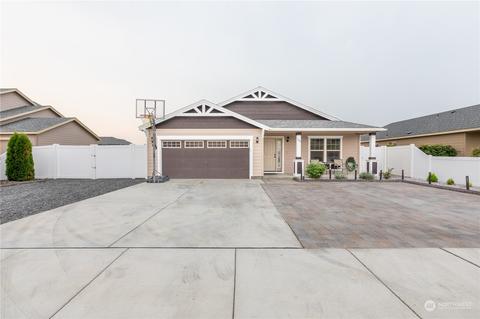 104 J St NE, Quincy, WA 98848