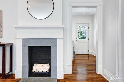 2204 E John St, Seattle, WA 98112 photo 8