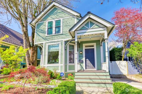 2204 E John St, Seattle, WA 98112 photo 1