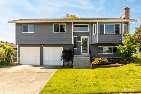 1103 38th St, Anacortes, WA 98221
