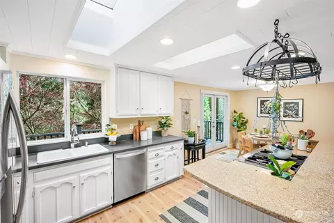 22515 45th Ave SE, Bothell, WA 98021 photo 9